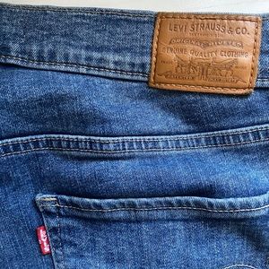 LEVIS JEANS